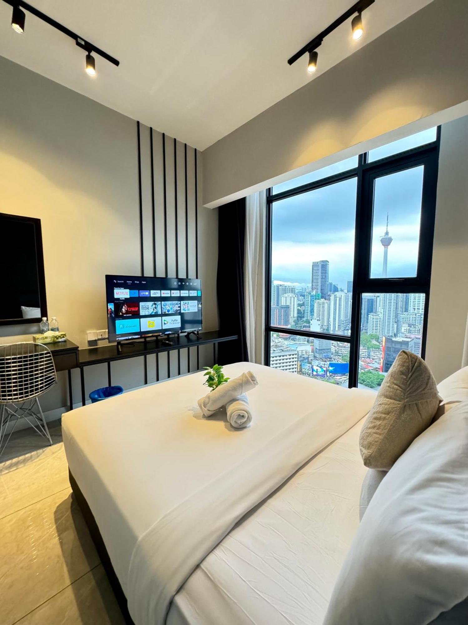 Appartamento Axon Infinity Pool Kl Kuala Lumpur Esterno foto
