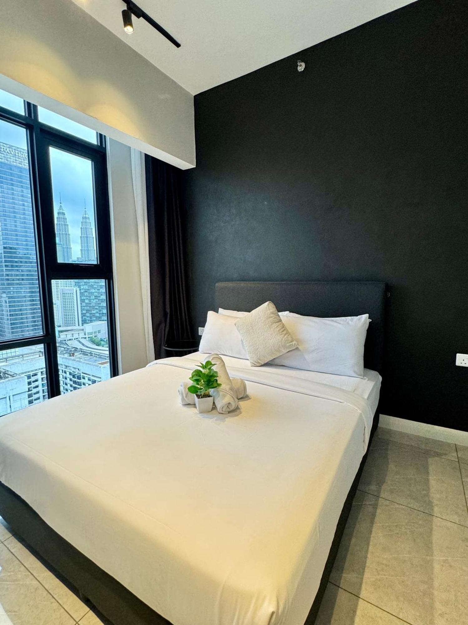Appartamento Axon Infinity Pool Kl Kuala Lumpur Esterno foto