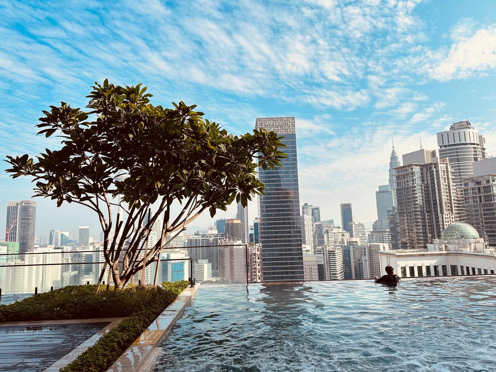 Appartamento Axon Infinity Pool Kl Kuala Lumpur Esterno foto