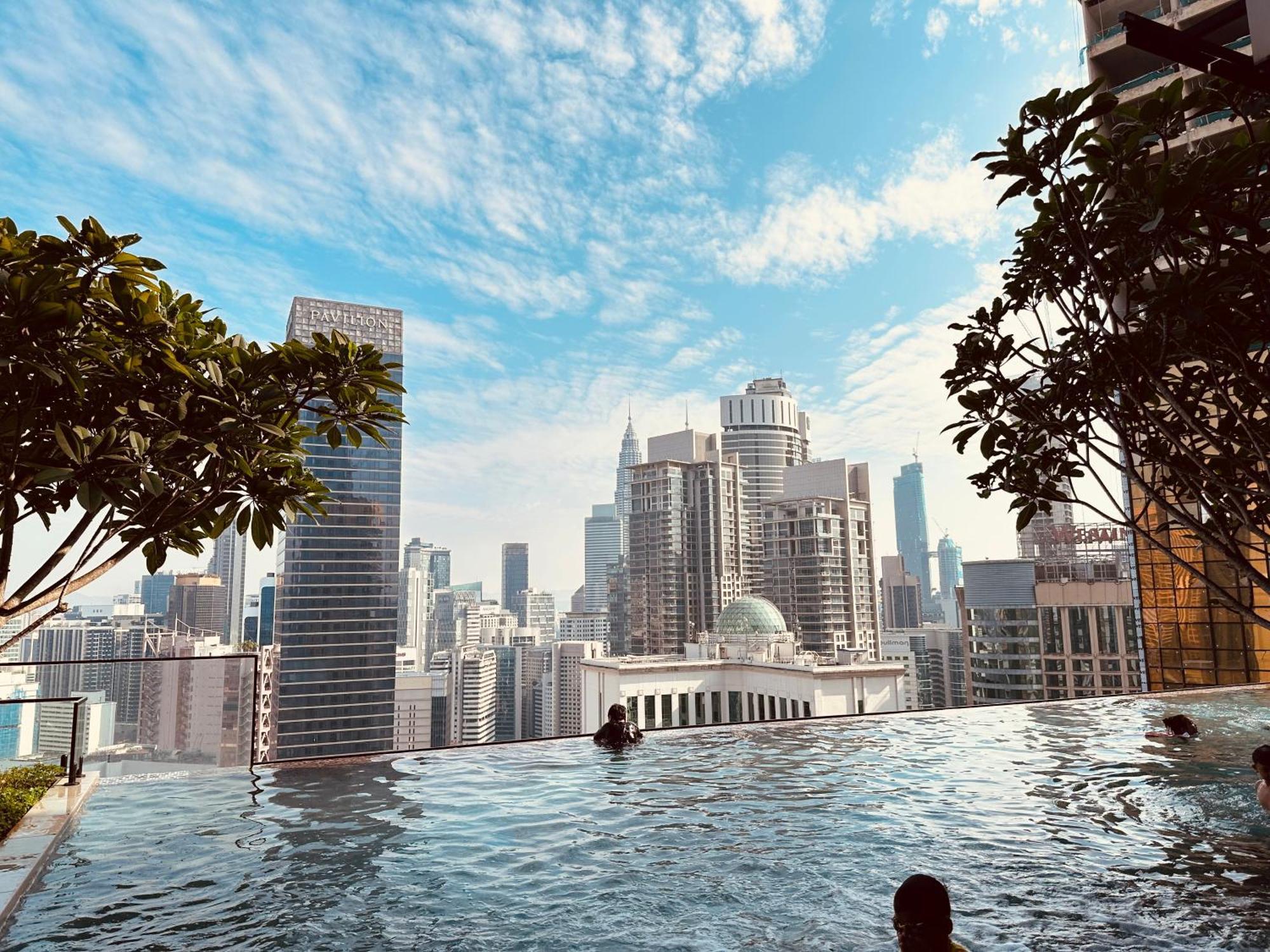 Appartamento Axon Infinity Pool Kl Kuala Lumpur Esterno foto